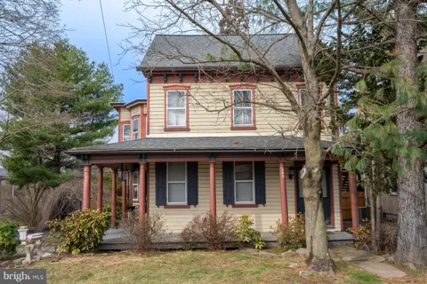 975 GRAVEL PIKE