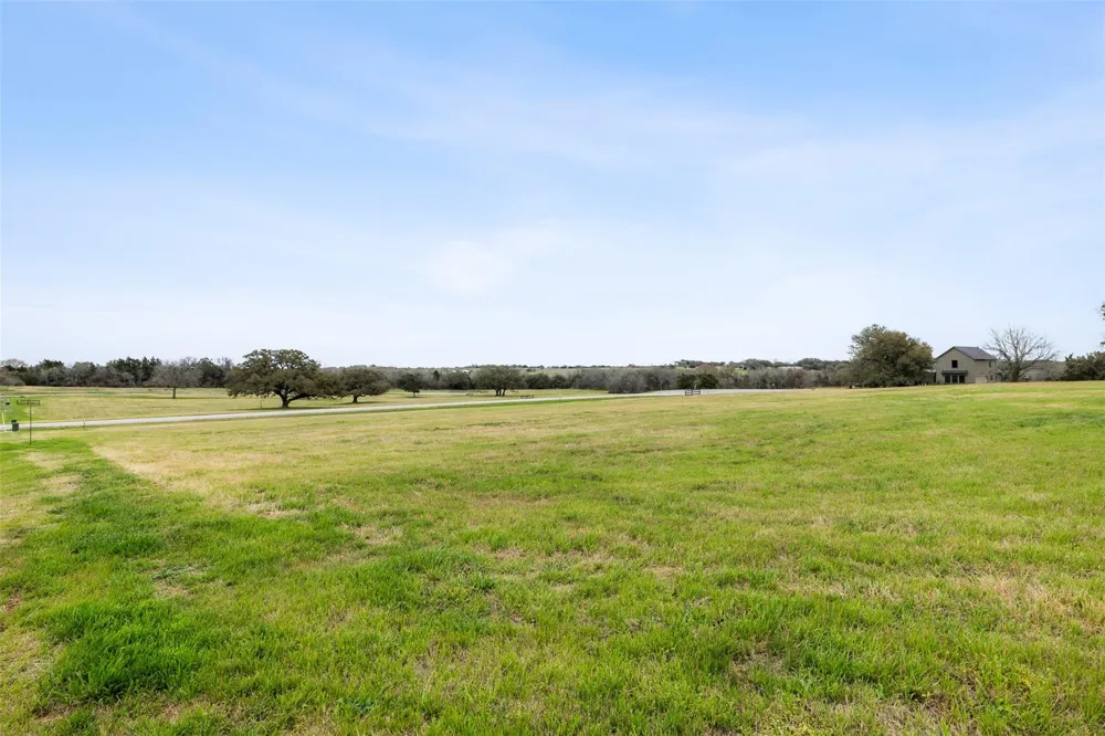 208 Astoria Ave - Lot 3 Round Top, TX 78954