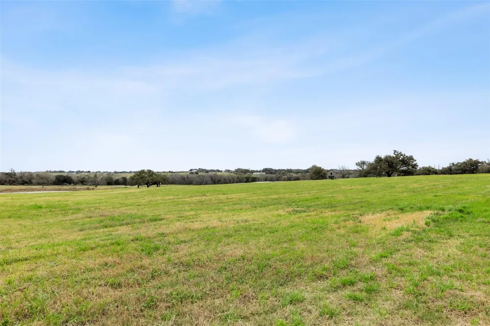 208 Astoria Ave - Lot 3 Round Top, TX 78954