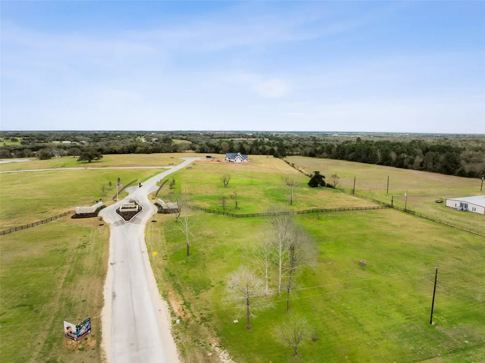 208 Astoria Ave - Lot 3 Round Top, TX 78954