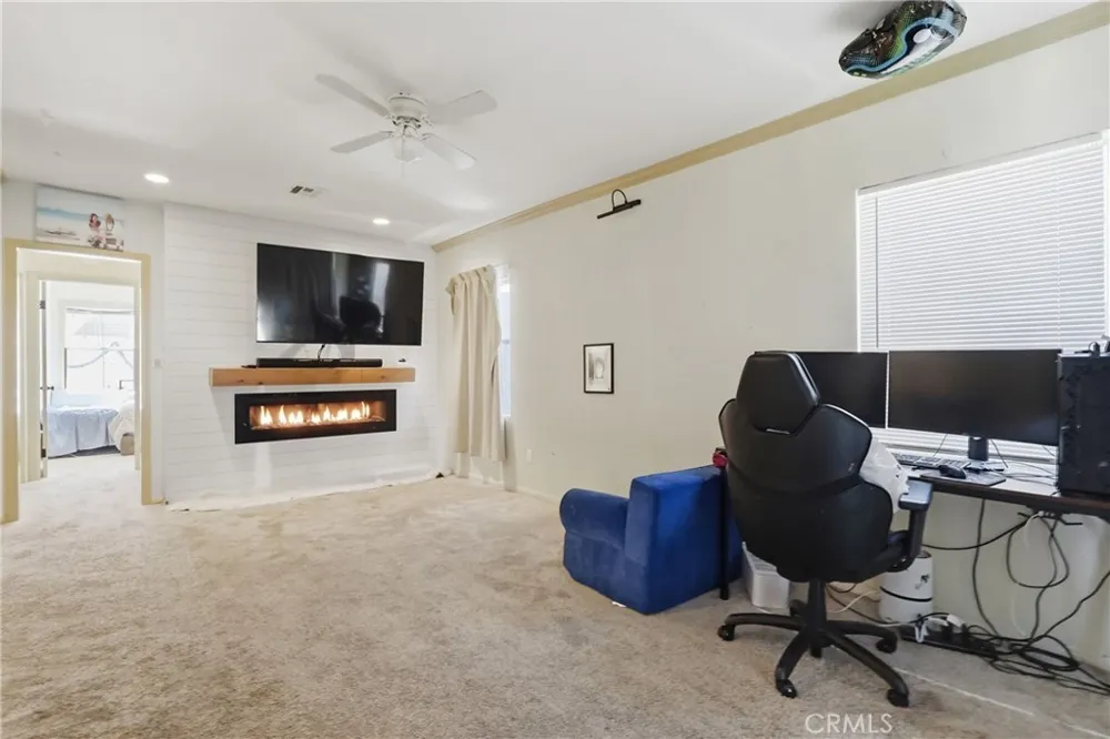 1540 E Wardlow Long Beach, CA 90807