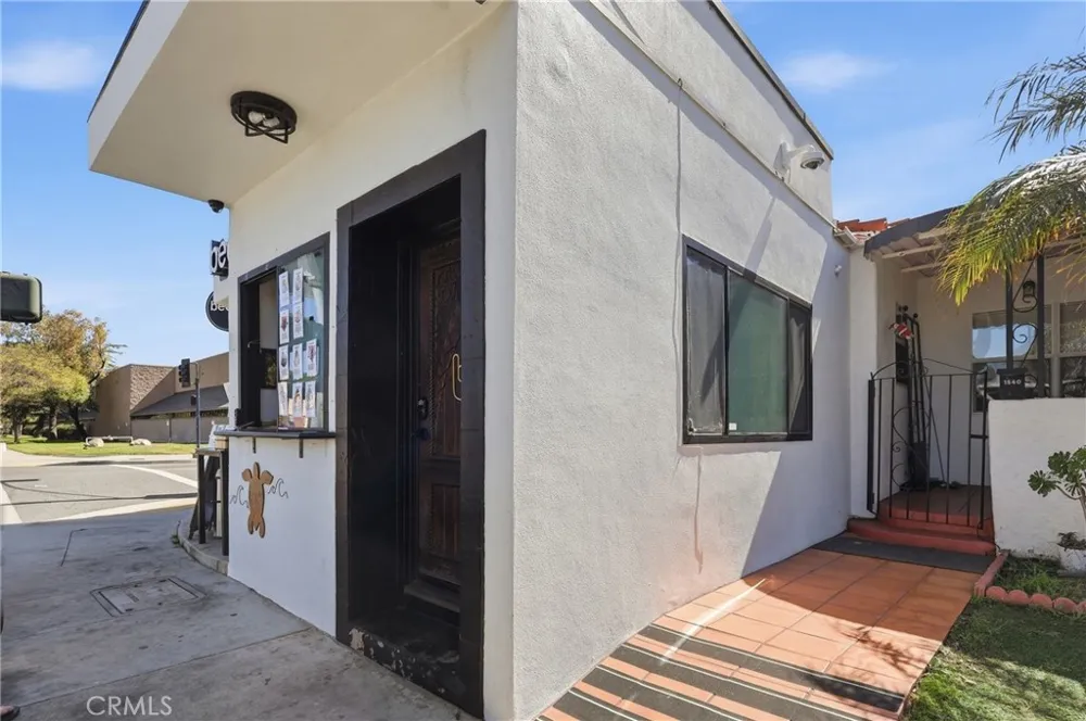 1540 E Wardlow Long Beach, CA 90807
