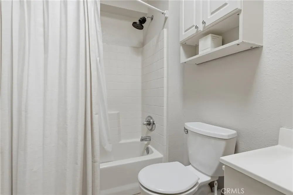 1540 E Wardlow Long Beach, CA 90807