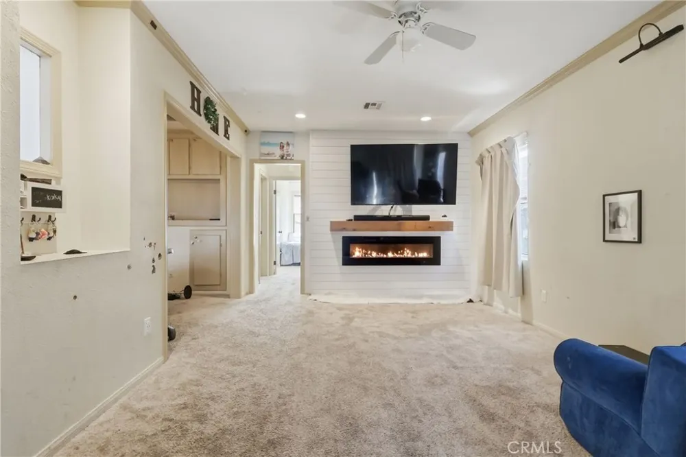 1540 E Wardlow Long Beach, CA 90807