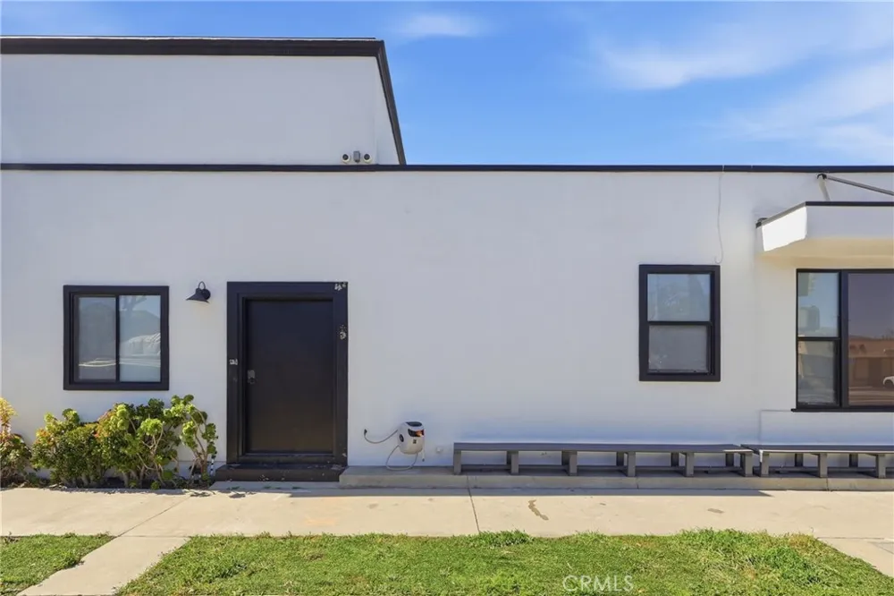 1540 E Wardlow Long Beach, CA 90807