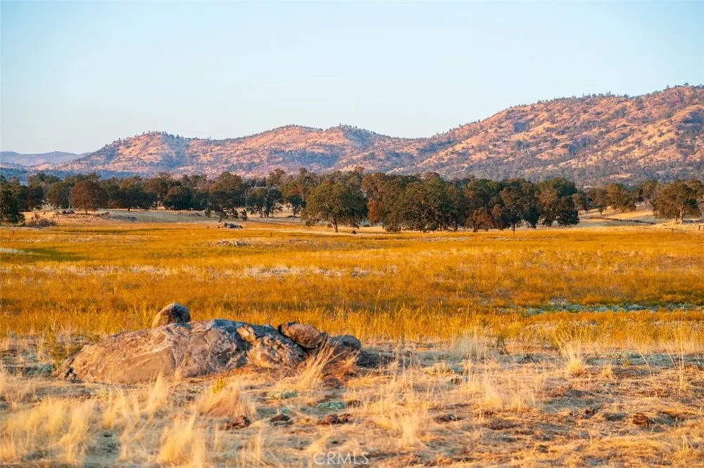 2553 Old Highway Catheys Valley, CA 95306