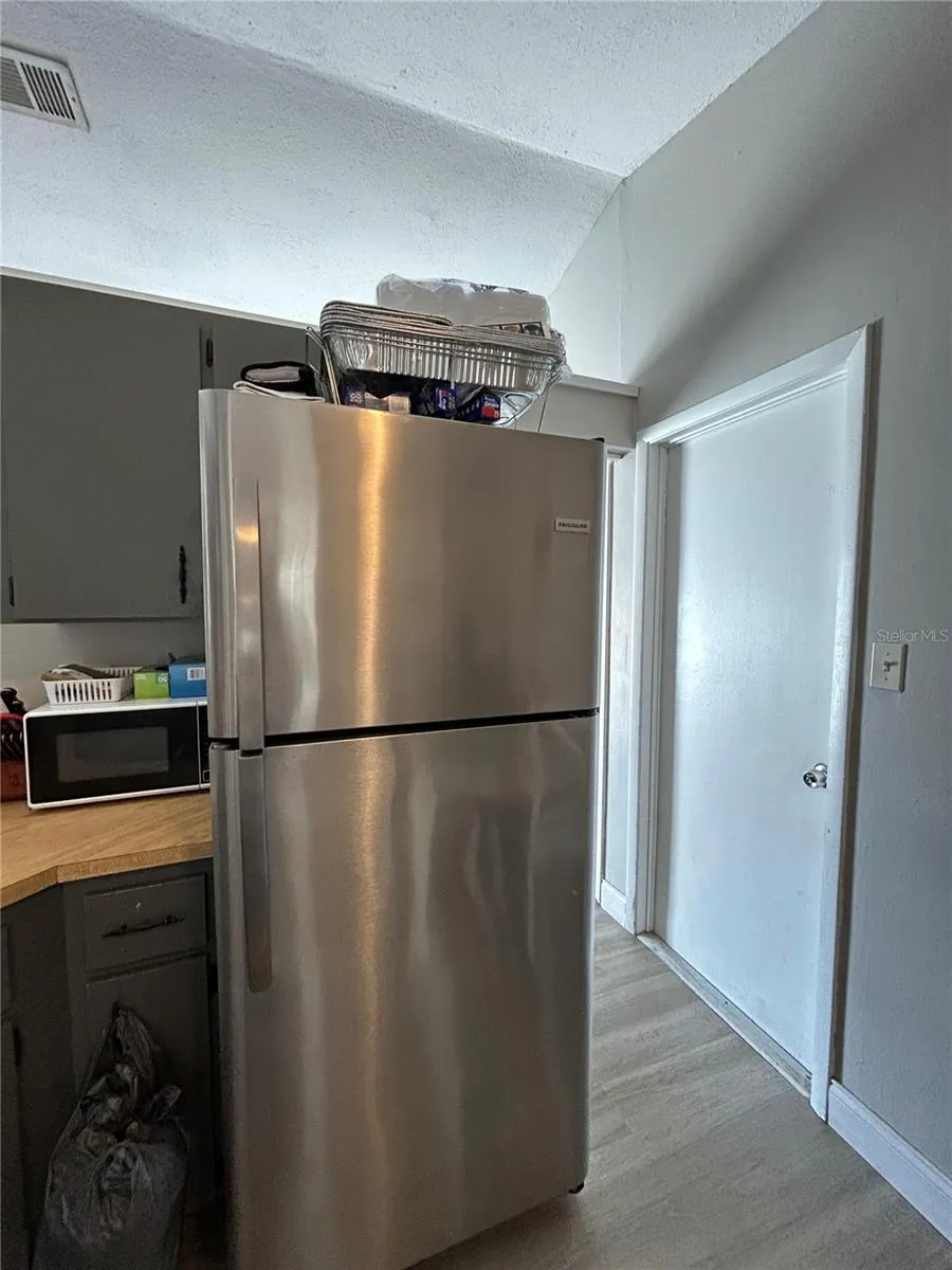 1395 COX AVENUE NW Palm Bay, FL 32907