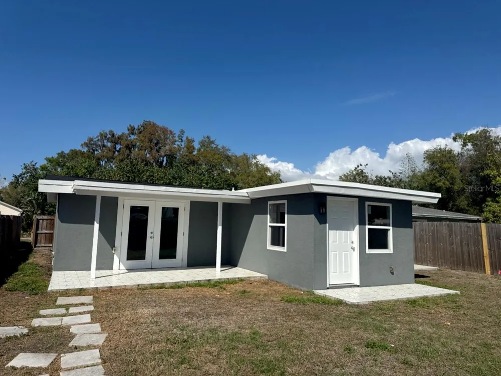 5520 20TH AVENUE S Gulfport, FL 33707
