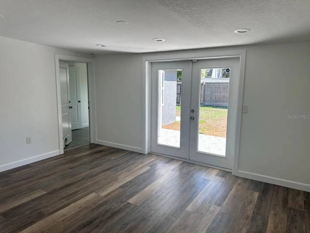 5520 20TH AVENUE S Gulfport, FL 33707