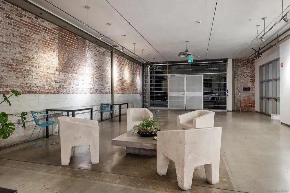 530 S Hewitt St #131 Los Angeles, CA 90013