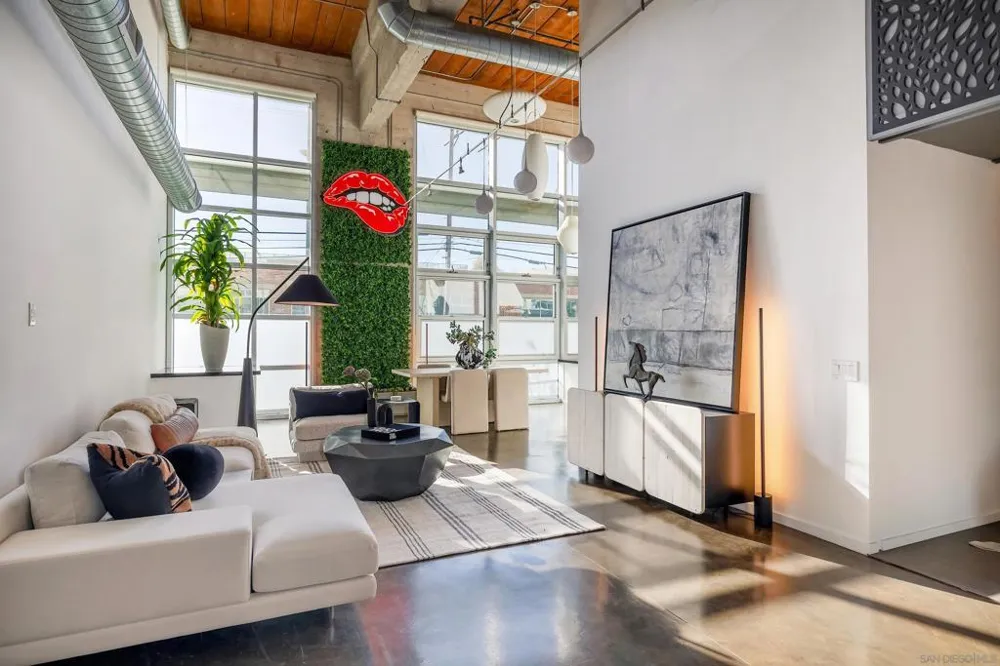 530 S Hewitt St #131 Los Angeles, CA 90013