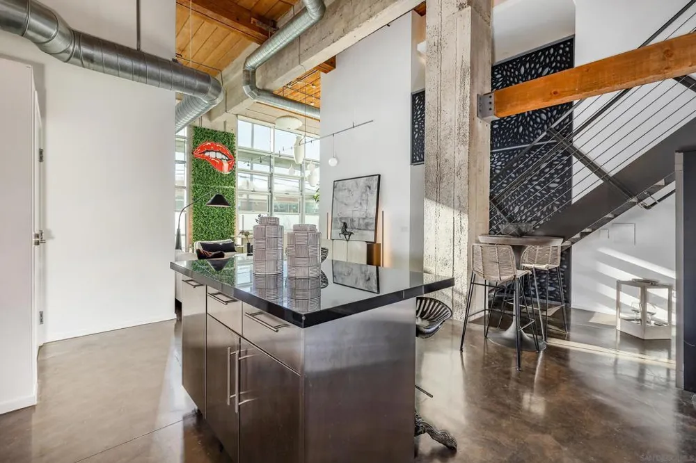 530 S Hewitt St #131 Los Angeles, CA 90013