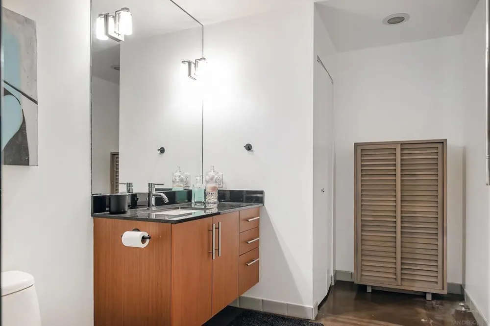 530 S Hewitt St #131 Los Angeles, CA 90013