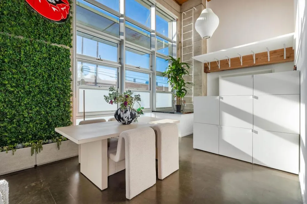 530 S Hewitt St #131 Los Angeles, CA 90013