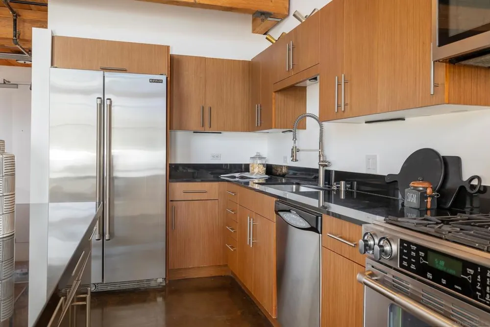 530 S Hewitt St #131 Los Angeles, CA 90013