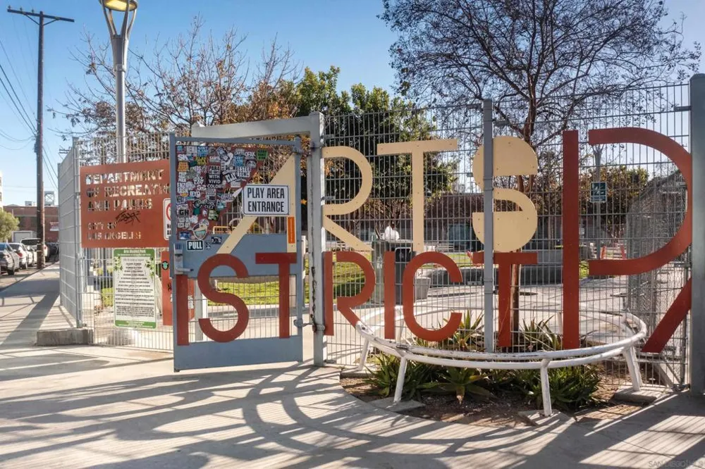 530 S Hewitt St #131 Los Angeles, CA 90013