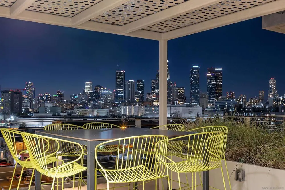 530 S Hewitt St #131 Los Angeles, CA 90013