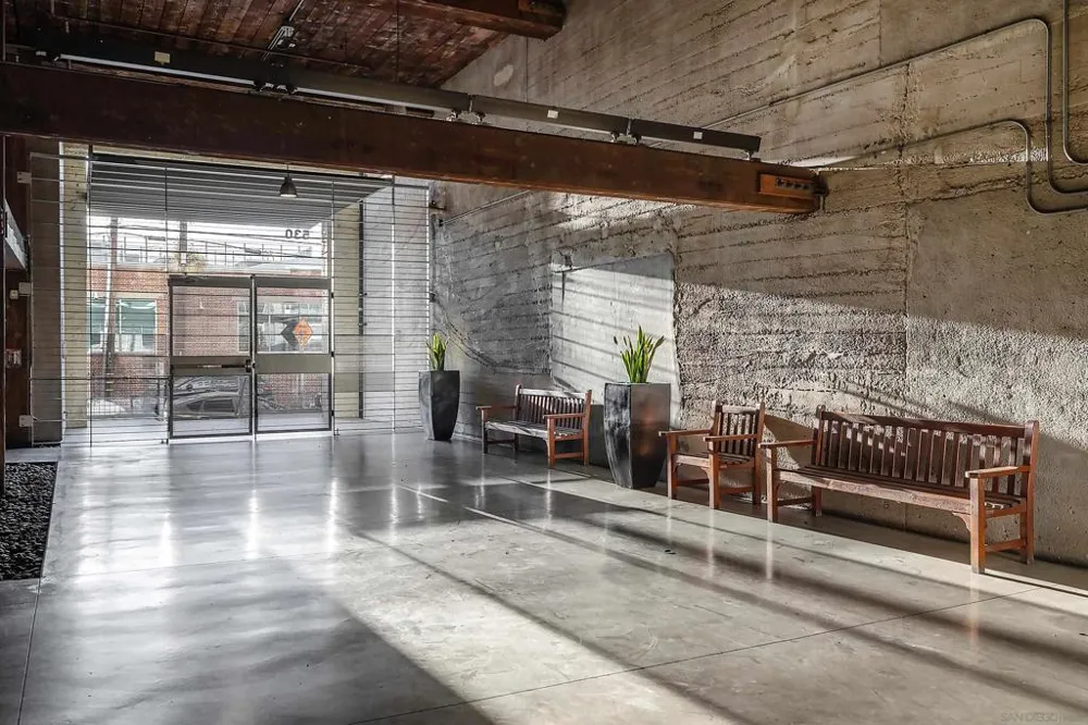 530 S Hewitt St #131 Los Angeles, CA 90013