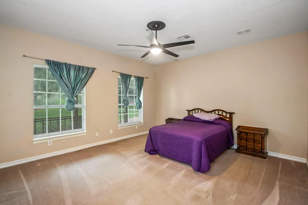 4200 County Road 502e Sweeny, TX 77480