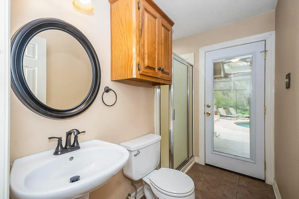 4200 County Road 502e Sweeny, TX 77480