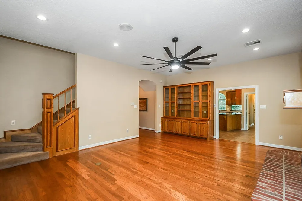 4200 County Road 502e Sweeny, TX 77480