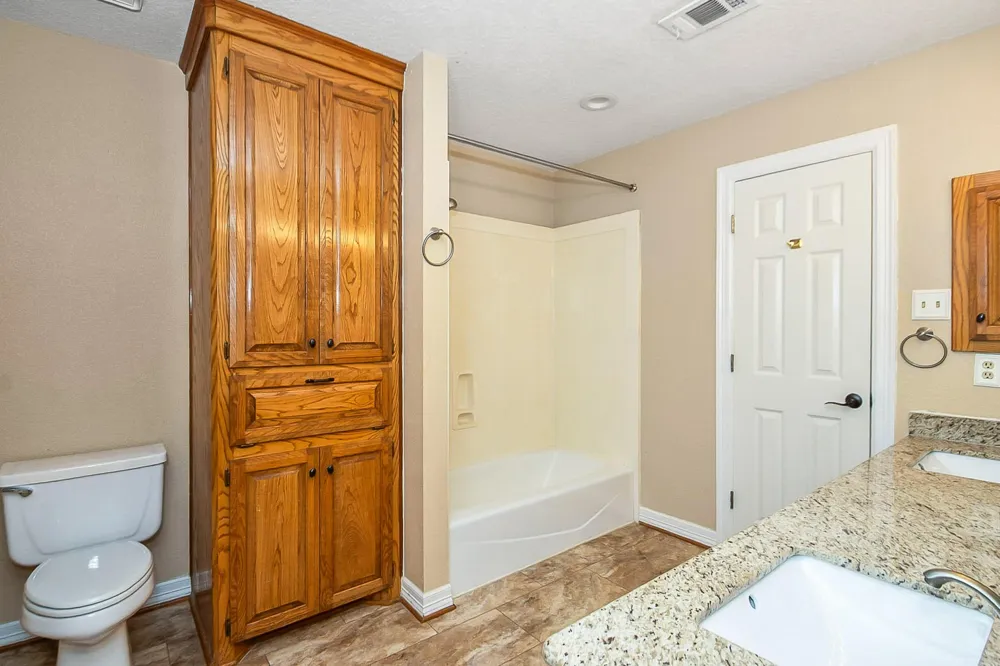 4200 County Road 502e Sweeny, TX 77480