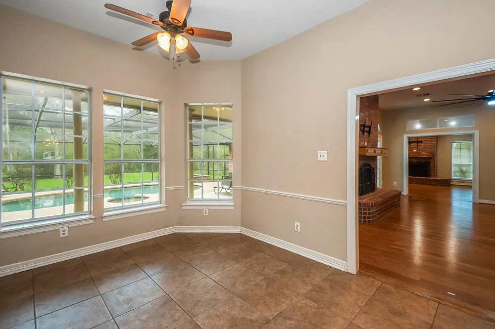4200 County Road 502e Sweeny, TX 77480