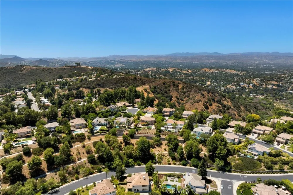 3302 Van Allen Place Topanga, CA 90290