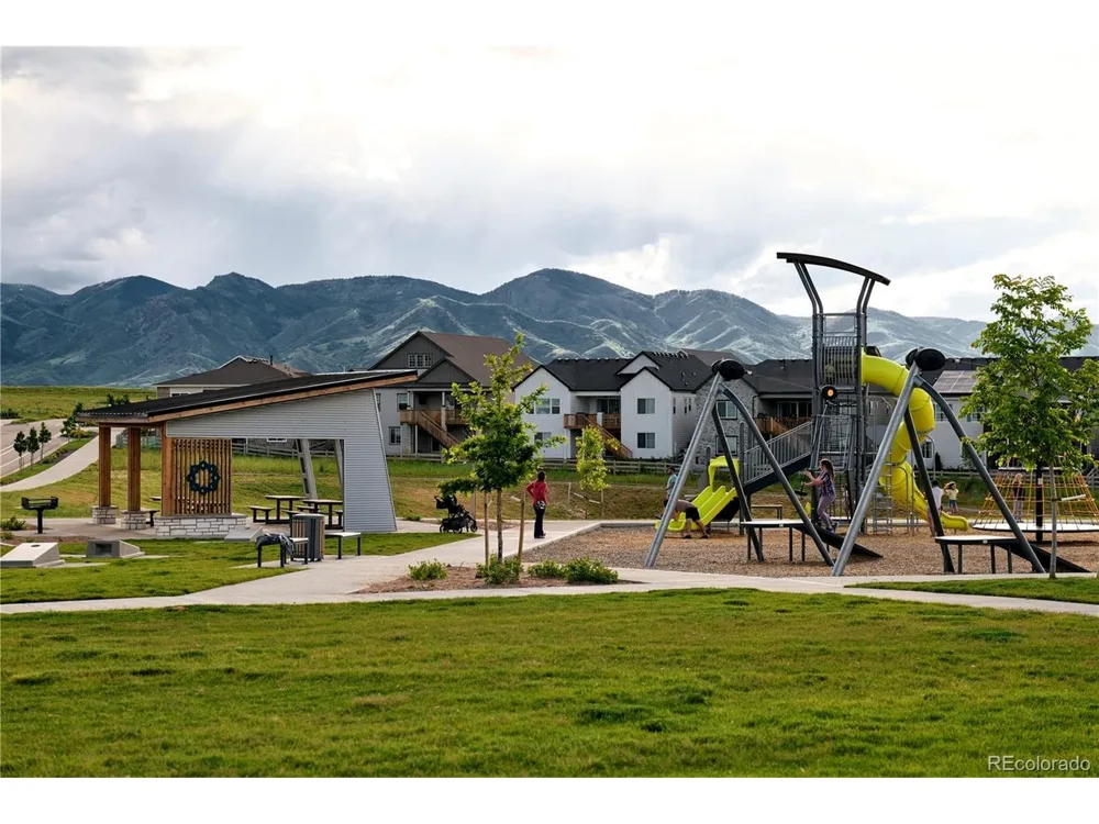 8615 Yellowcress Street Littleton, CO 80125