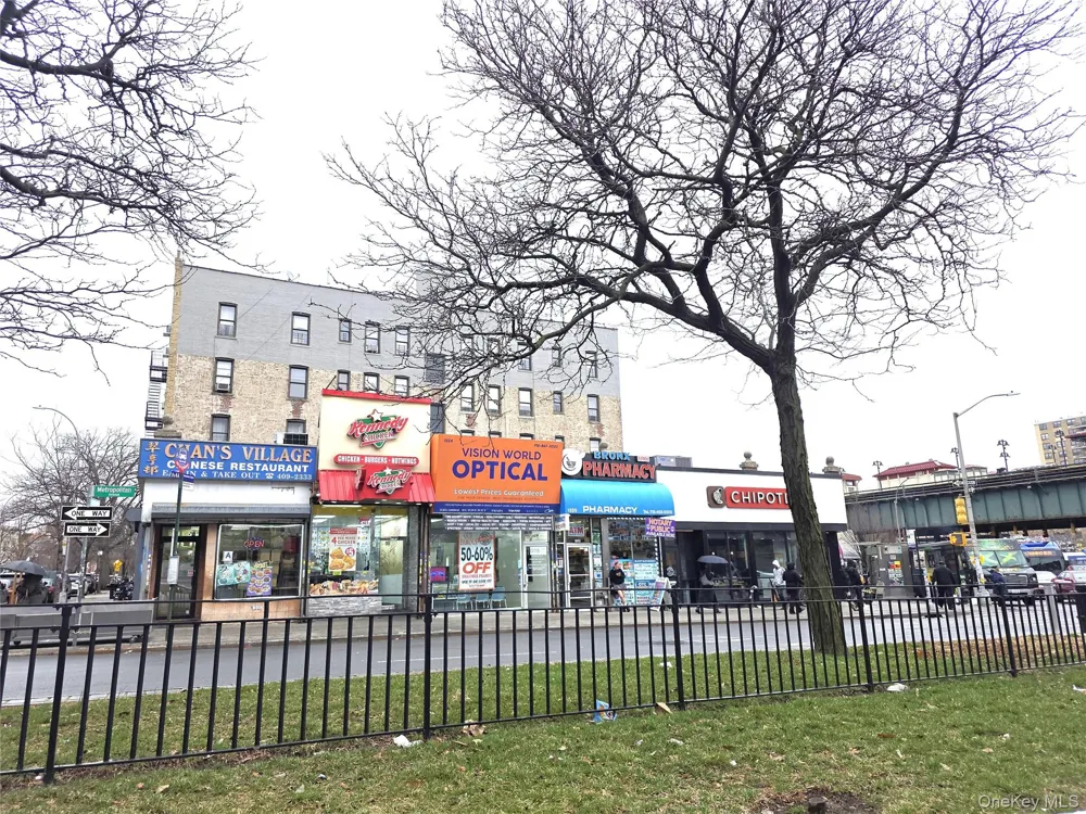 1332 Metropolitan Avenue #4K Bronx, NY 10462