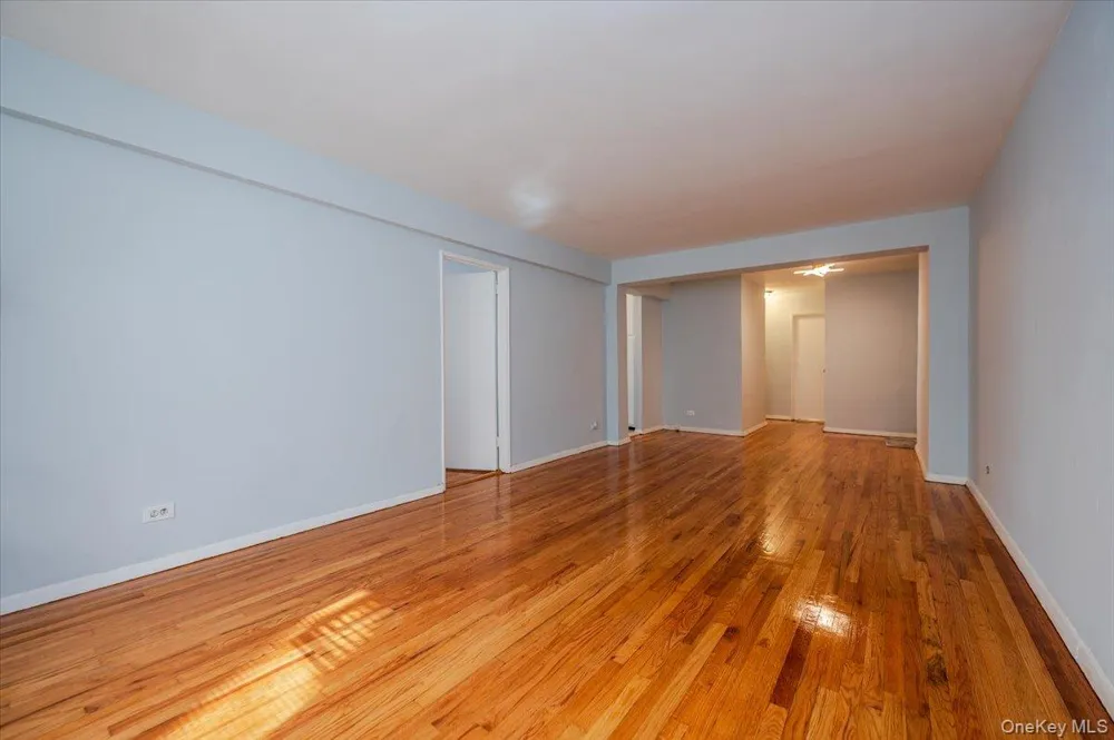 1332 Metropolitan Avenue #4K Bronx, NY 10462