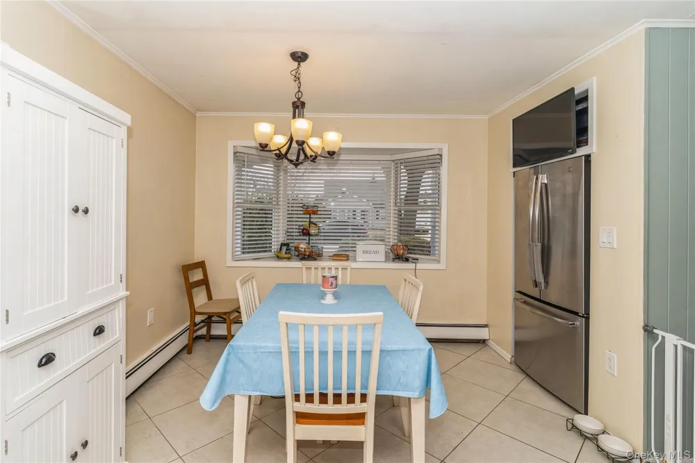 20 Peacock Lane Levittown, NY 11756