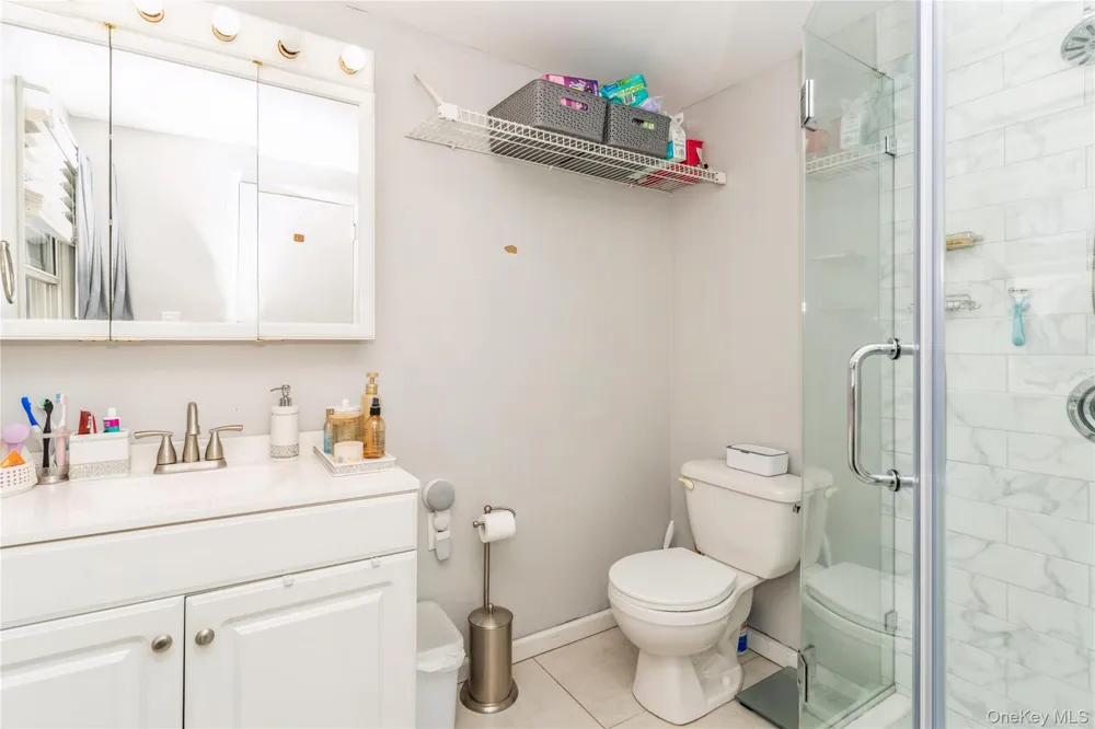 20 Peacock Lane Levittown, NY 11756