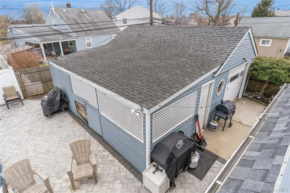 20 Peacock Lane Levittown, NY 11756