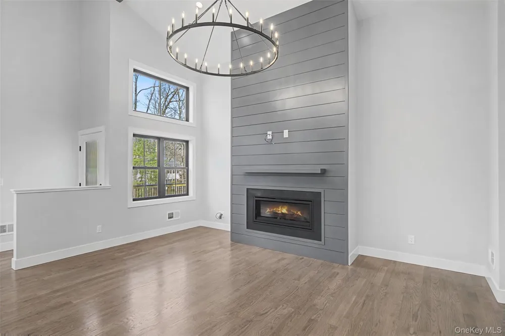 93 York Road S Bloomingburg, NY 12721