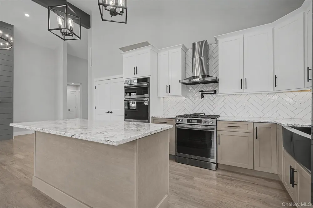 93 York Road S Bloomingburg, NY 12721