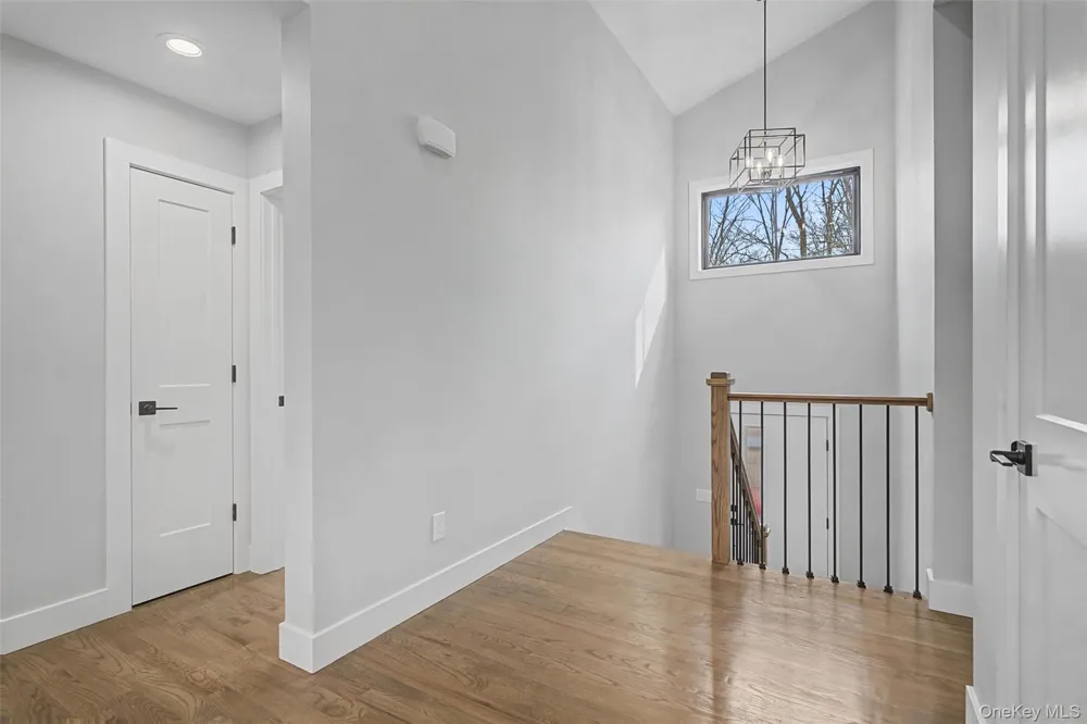 93 York Road S Bloomingburg, NY 12721