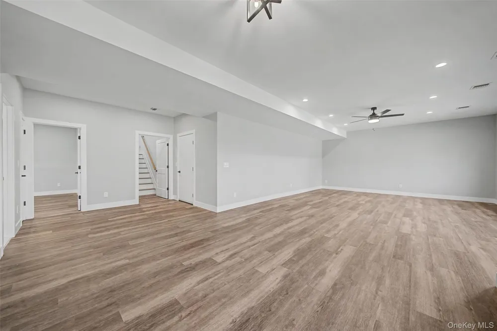 93 York Road S Bloomingburg, NY 12721