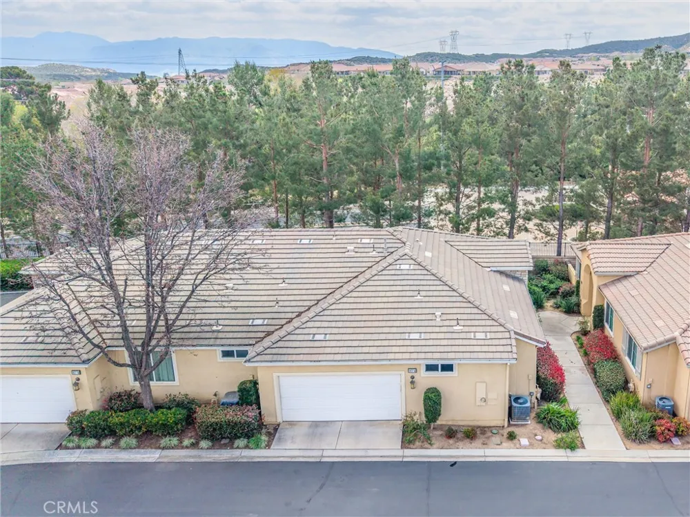 1637 Beaver Creek Beaumont, CA 92223