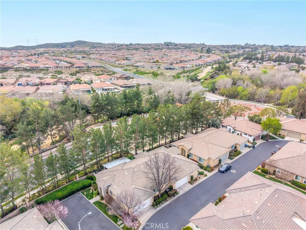 1637 Beaver Creek Beaumont, CA 92223