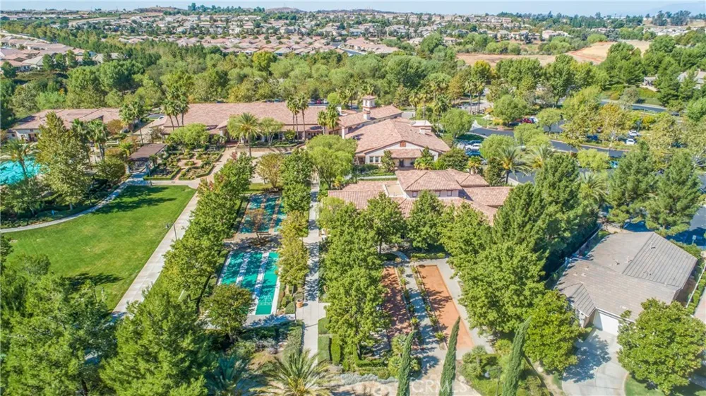 1637 Beaver Creek Beaumont, CA 92223