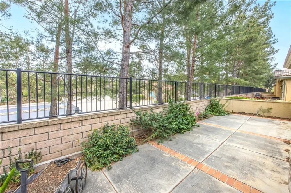 1637 Beaver Creek Beaumont, CA 92223