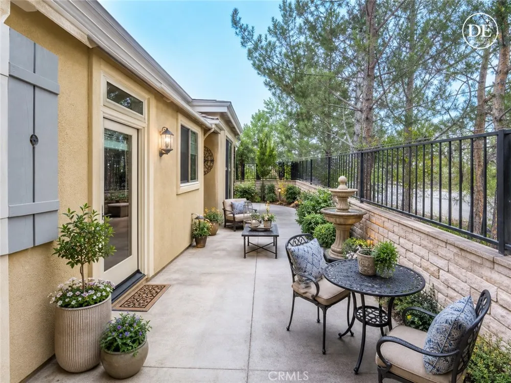 1637 Beaver Creek Beaumont, CA 92223