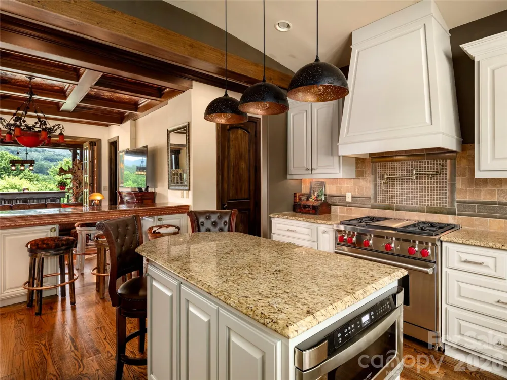 26 Village Oak Drive Arden, NC 28704