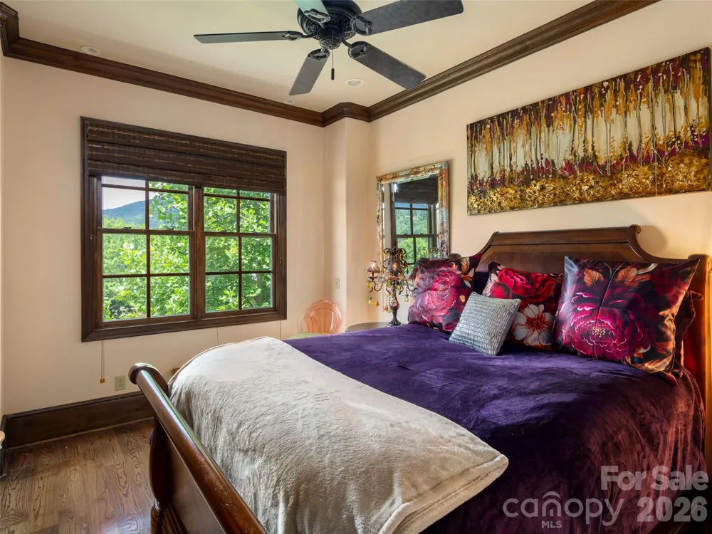 26 Village Oak Drive Arden, NC 28704