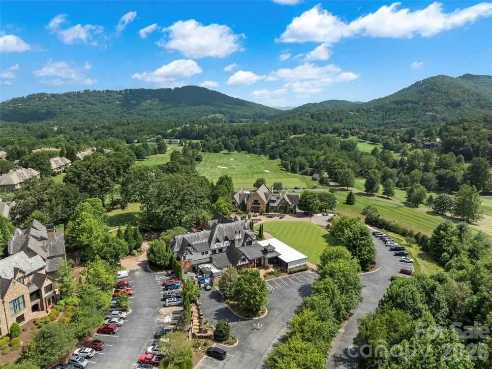 26 Village Oak Drive Arden, NC 28704