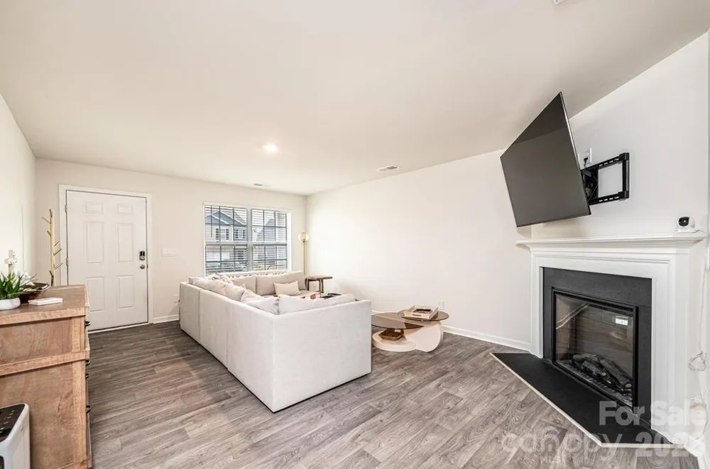 1808 Bright Hope Lane Dallas, NC 28034