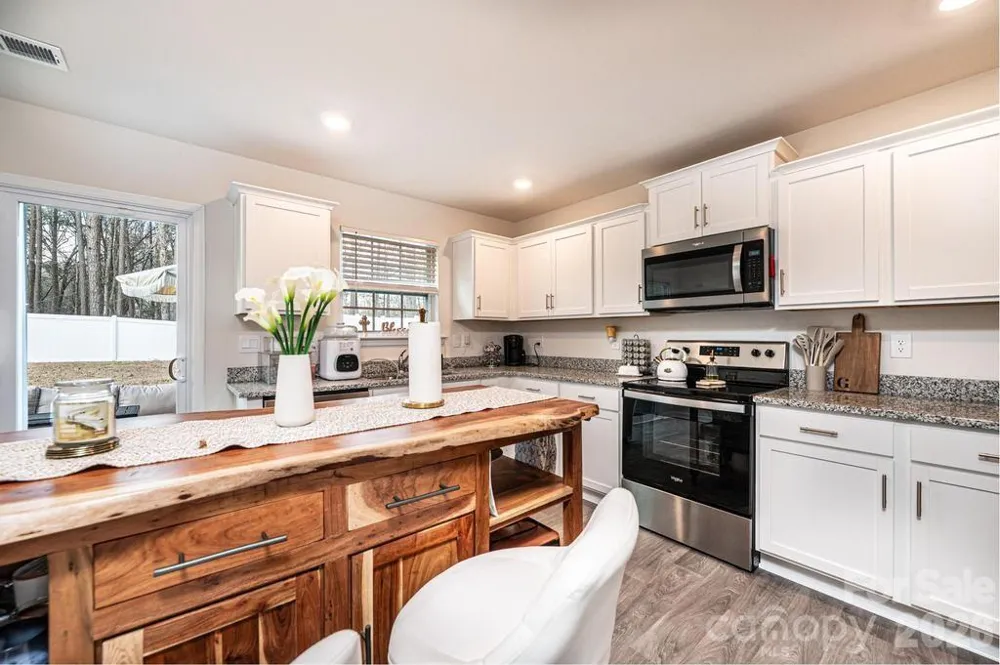 1808 Bright Hope Lane Dallas, NC 28034