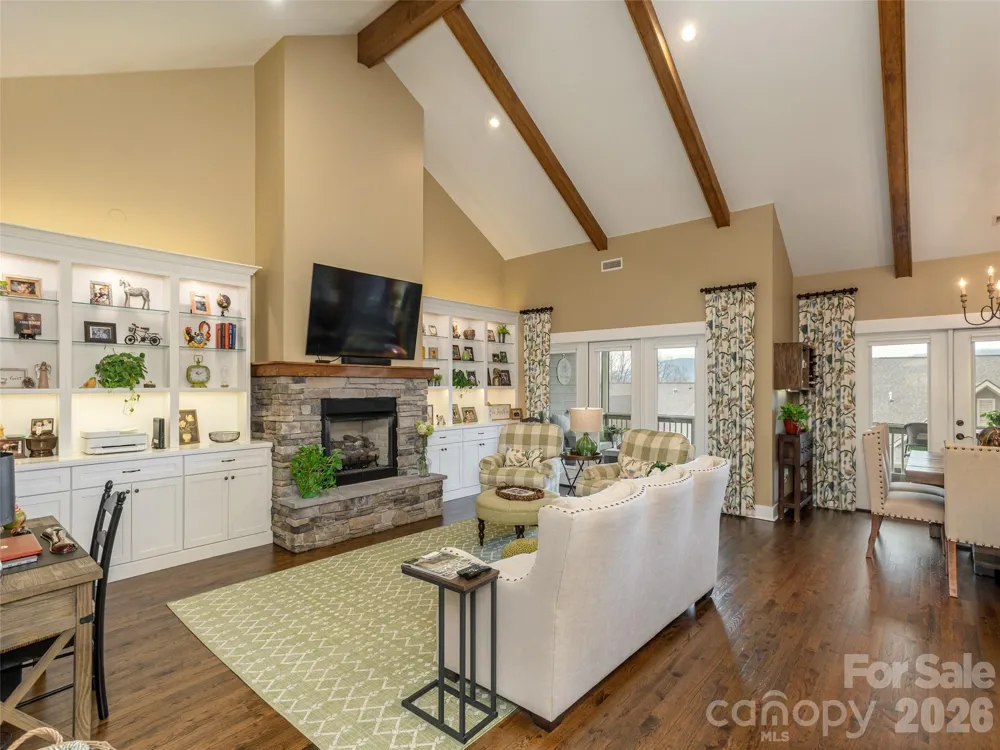 96 Copper Creek Lane Hendersonville, NC 28739
