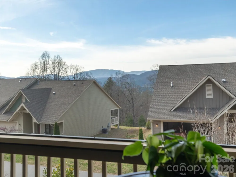 96 Copper Creek Lane Hendersonville, NC 28739